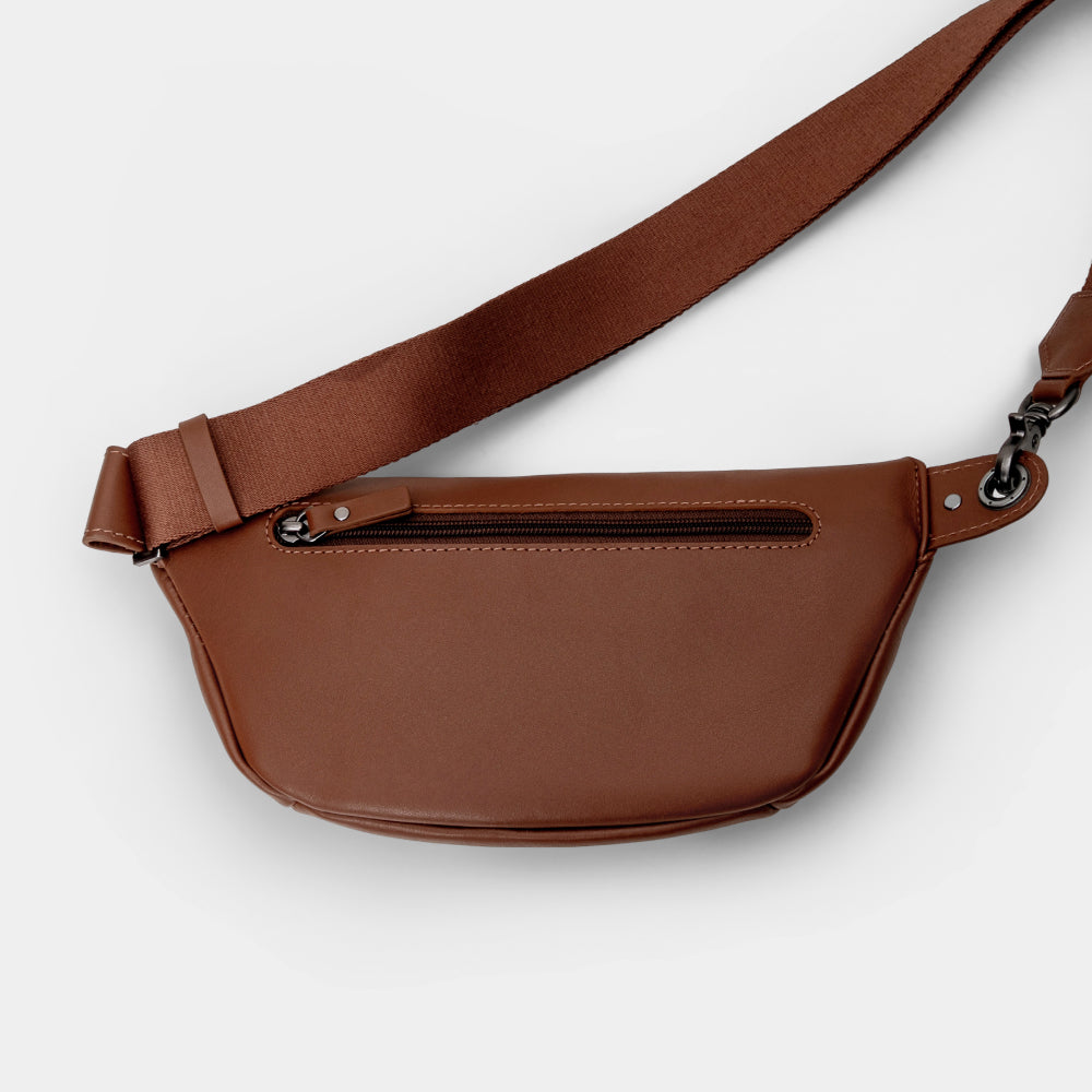 Pulse Leather Sling Bag in Caramel, back view
