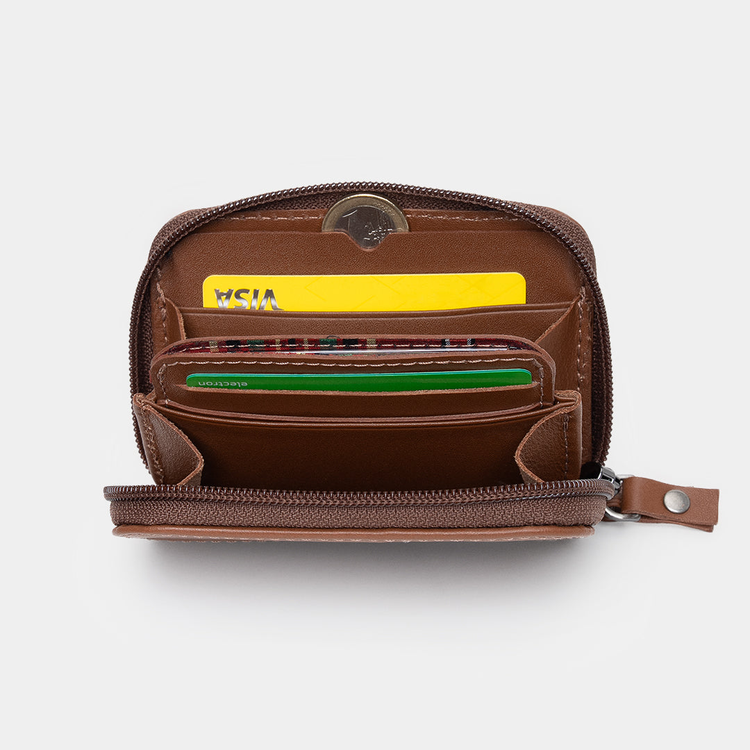 Nordweg Traveler Pro Wallet for AirTag NW111 Caramel Open Cards